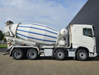 FH 540 8x4  / BOOGIE LIFT / 10m3 PUTZMEISTER - CONCRETE-MIXER / BETON-MISCHER
